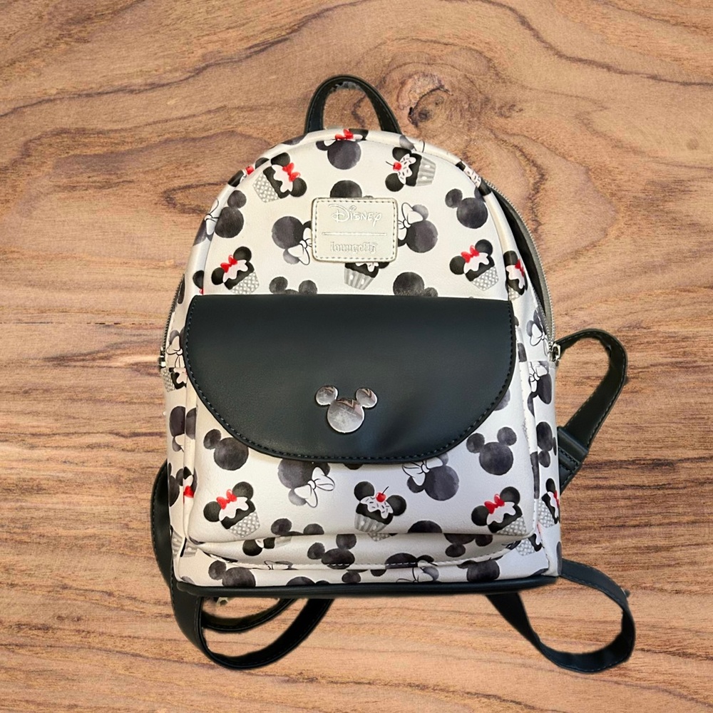 Disney Loungefly Backpack - Picture 2 of 9